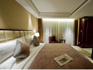 Doubletree By Hilton Jing'an Hotel Xangai